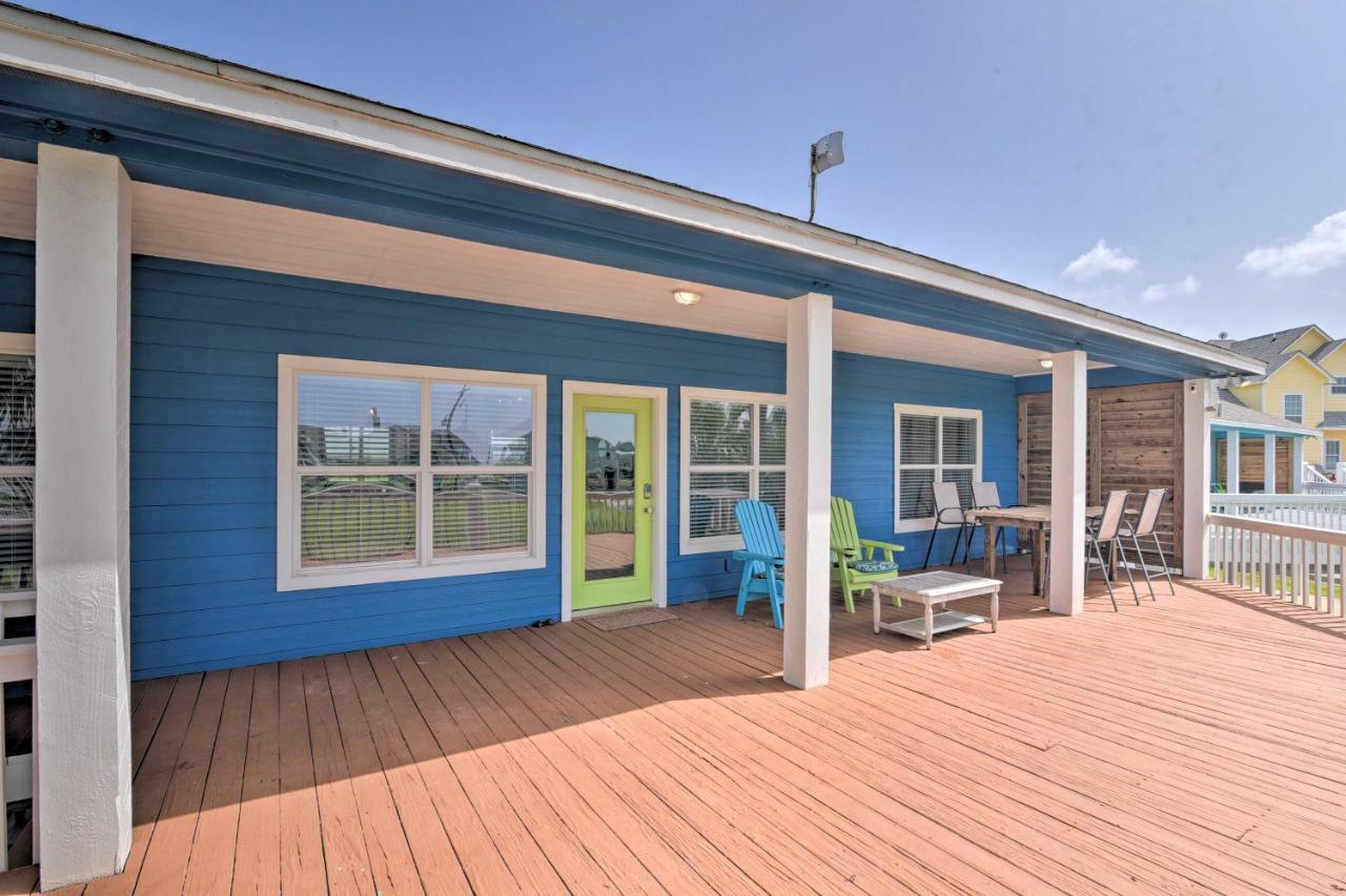 Bright Crystal Beach House, Walk To Coast! Villa Bolivar Peninsula Bagian luar foto