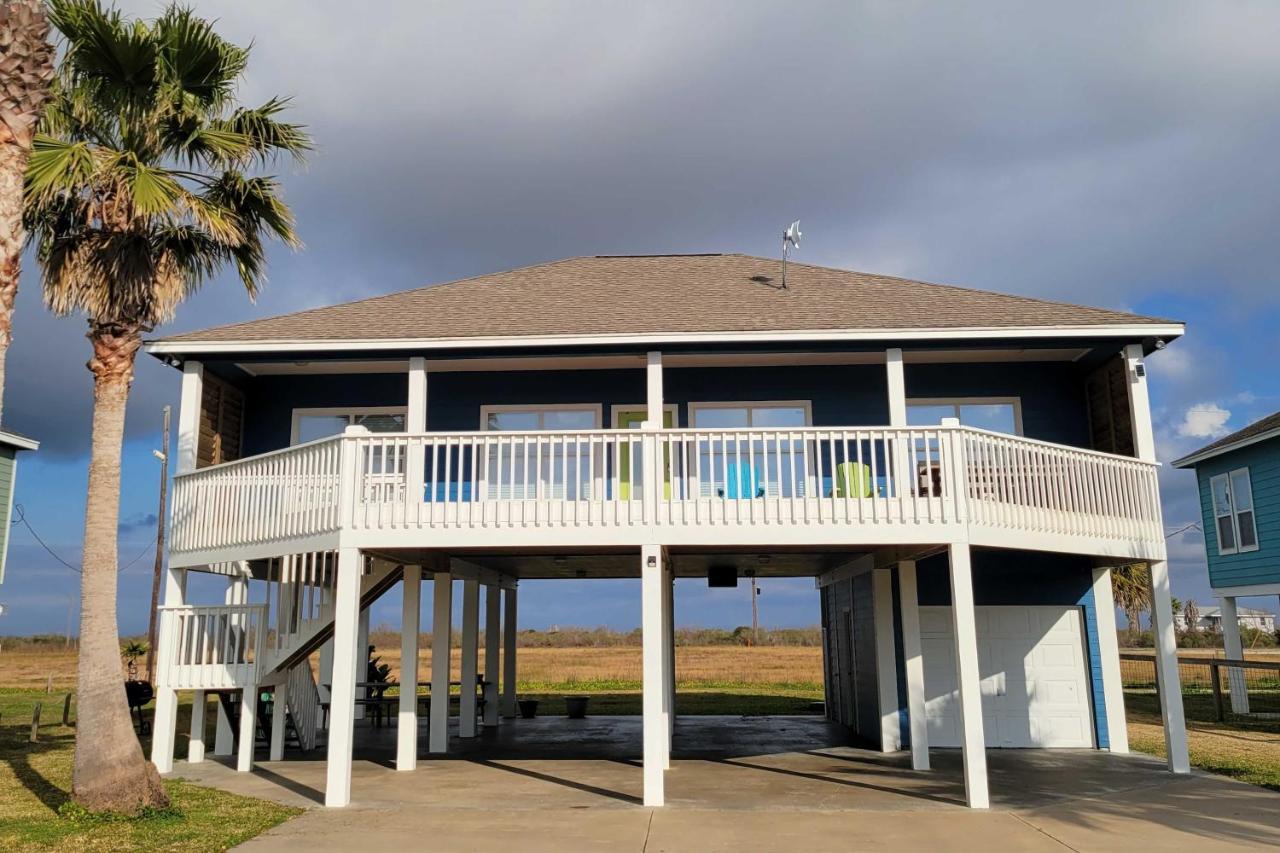 Bright Crystal Beach House, Walk To Coast! Villa Bolivar Peninsula Bagian luar foto